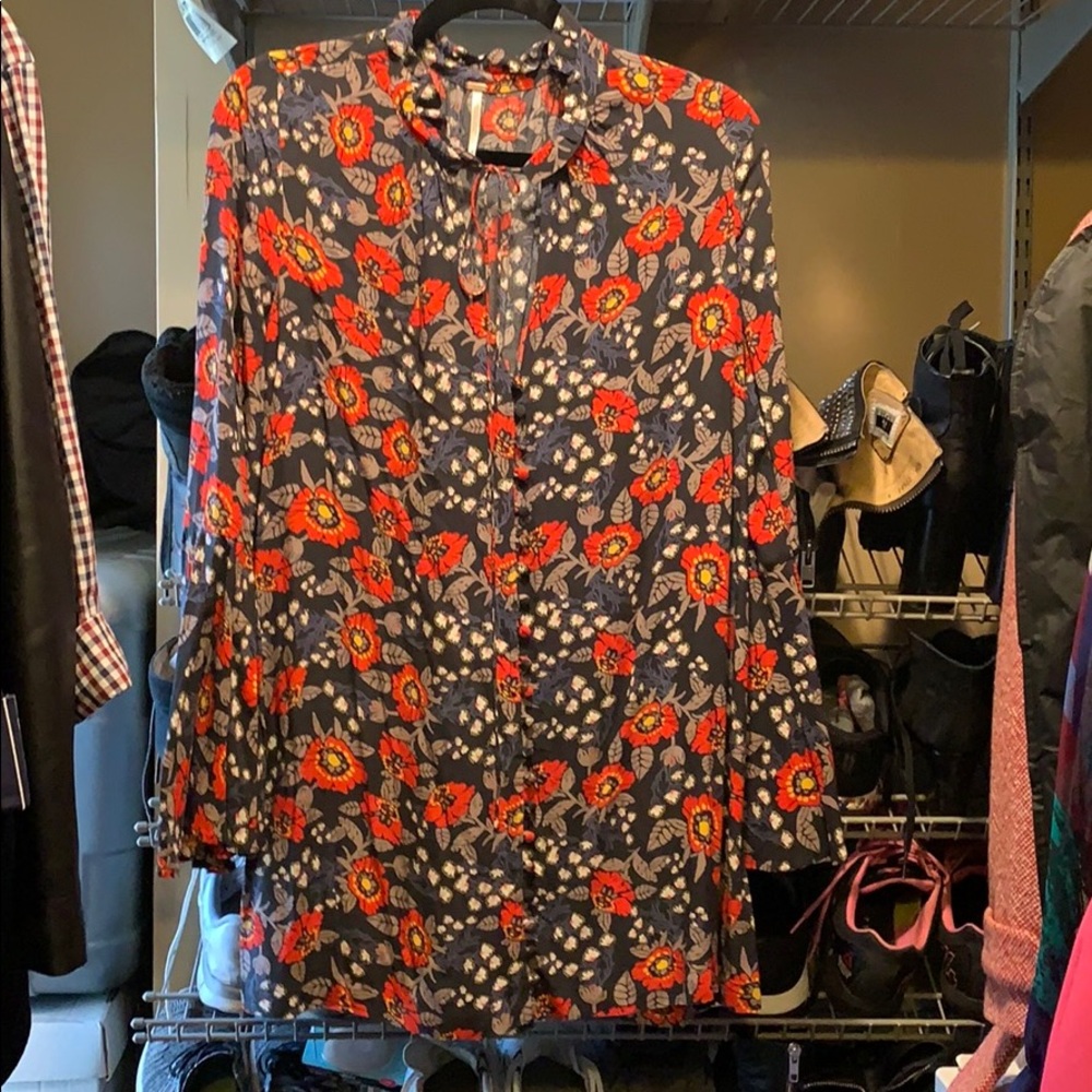 Free people tunic size XS multi color